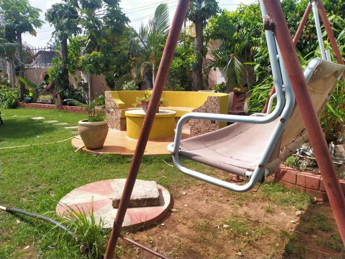 Babajay Family Home Dar es Salaam Buitenkant foto