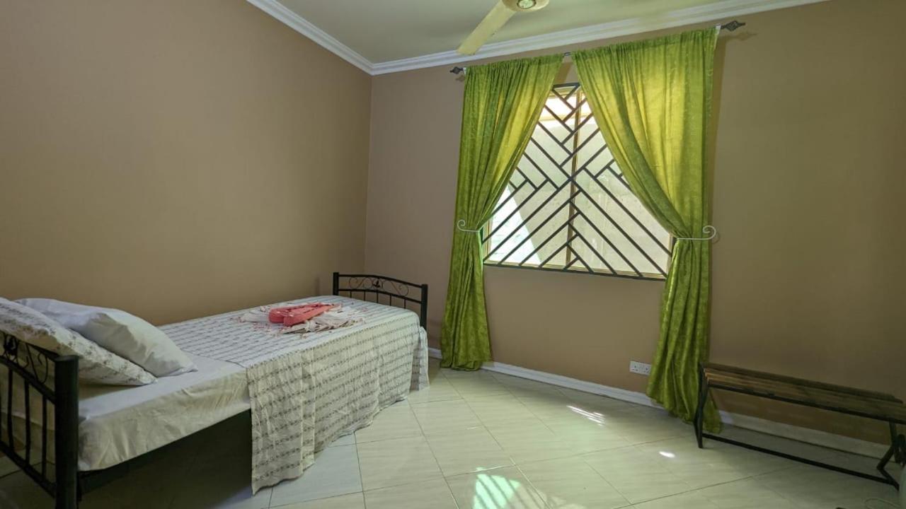 Babajay Family Home Dar es Salaam Buitenkant foto